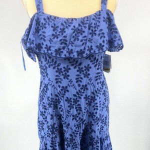 Taylor Women's Blue Size 10P Petite Embroidered